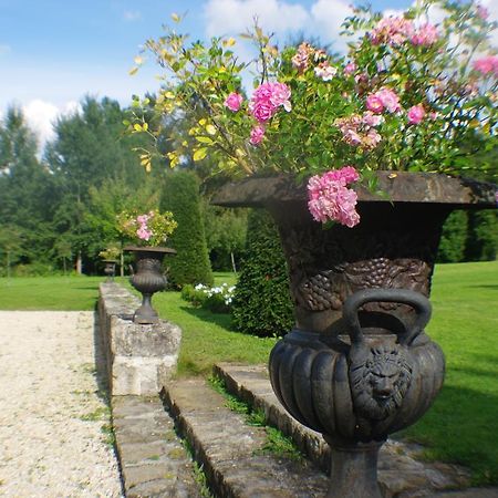 Chateau De Pommeuse Экстерьер фото